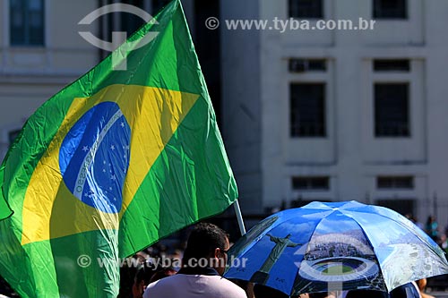  Assunto: Bandeira do Brasil durante o desfile em comemoração ao Sete de Setembro na Avenida Presidente Vargas / Local: Centro - Rio de Janeiro (RJ) - Brasil / Data: 09/2013 