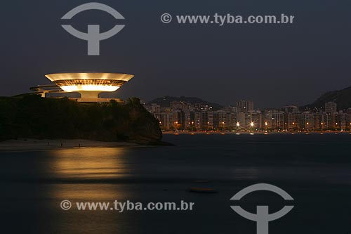  Museu de Arte Contemporânea de Niterói (1996)  - Niterói - Rio de Janeiro - Brasil