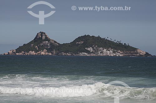  Assunto: Praia da Barra da Tijuca com a Ilha Pontuda ao fundo / Local: Barra da Tijuca - Rio de Janeiro (RJ) - Brasil / Data: 11/2013 