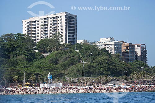  Assunto: Praia do Arpoador - Posto 7 - com o Parque Garota de Ipanema (1978) ao fundo / Local: Ipanema - Rio de Janeiro (RJ) - Brasil / Data: 11/2013 