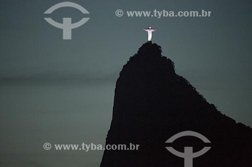  Assunto: Vista do entardecer no Cristo Redentor (1931) / Local: Rio de Janeiro (RJ) - Brasil / Data: 11/2013 