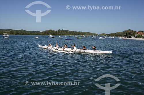  Grupo praticando canoagem no Canal de Itajuru  - Cabo Frio - Rio de Janeiro - Brasil
