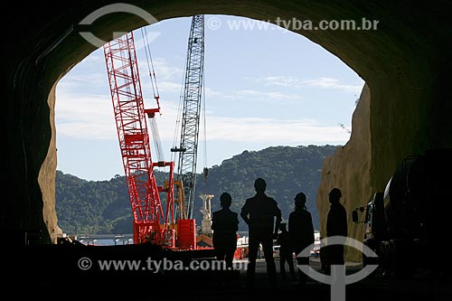  Túnel que liga o pátio de estocagem ao píer do Porto Sudeste - empreendimento da MMX, Grupo EBX do empresário Eike Batista  - Itaguaí - Rio de Janeiro - Brasil