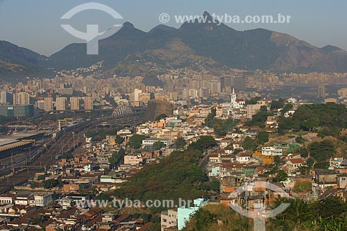  Morro da providência com vista para Tijuca ao fundo  - Rio de Janeiro - Rio de Janeiro - Brasil