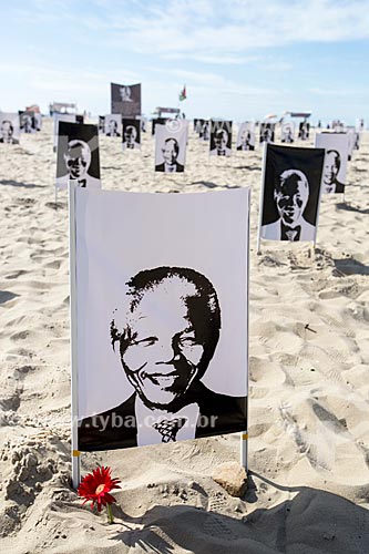  Assunto: Homenagem à Nelson Mandela na Praia de Copacabana realizada pela ONG Rio de Paz / Local: Copacabana - Rio de Janeiro (RJ) - Brasil / Data: 11/2013 