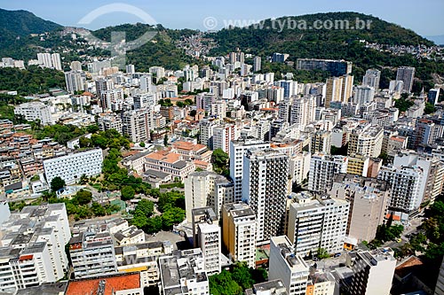  Assunto: Foto aérea de Laranjeiras com a Favela Tavares Bastos fundo / Local: Laranjeiras - Rio de Janeiro (RJ) - Brasil / Data: 11/2013 