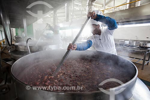  Assunto: Preparo de feijoada em caldeira / Local: Porto Velho - Rondônia (RO) - Brasil / Data: 11/2013 