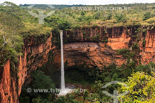  Assunto: Vista da Cachoeira Véu da Noiva / Local: Chapada dos Guimarães - Mato Grosso (MT) - Brasil / Data: 03/2013 