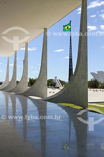  Assunto: Vista do Pavilhão Nacional a partir do Supremo Tribunal Federal - sede do Poder Judiciário  / Local: Brasília - Distrito Federal (DF) - Brasil / Data: 08/2013 