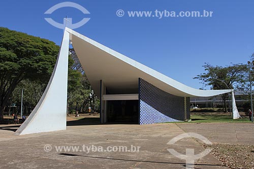  Assunto: Igreja de Nossa Senhora de Fátima (1958) - também conhecida como Igrejinha da 307/308 Sul / Local: Brasília - Distrito Federal (DF) - Brasil / Data: 08/2013 