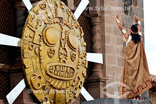  Assunto: Encenação do sacrifício ao deus-sol durante o Inti Raymi - festival religioso da civilização Inca em homenagem a Inti, o deus-sol, que marca o solstício de inverno / Local: Cusco - Peru - América do Sul / Data: 06/2012 