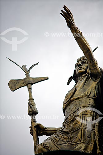  Assunto: El Monumento a Pachacútec (Monumento à Pachacuti) - importante governante Inca / Local: Cusco - Peru - América do Sul / Data: 12/2011 