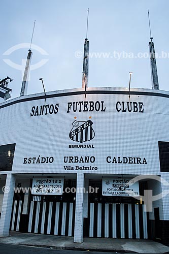 Assunto: Fachada do Estádio Urbano Caldeira (1916) - também conhecido como Vila Belmiro / Local: Santos - São Paulo (SP) - Brasil / Data: 12/2013 