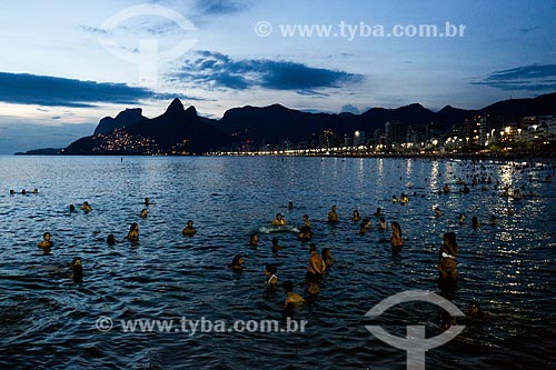  Assunto: Banho de mar na Praia do Arpoador / Local: Ipanema - Rio de Janeiro (RJ) - Brasil / Data: 01/2014 