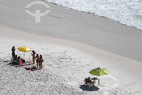  Assunto: Banhistas na Prainha do Pontal do Atalaia / Local: Arraial do Cabo - Rio de Janeiro (RJ) - Brasil / Data: 01/2014 