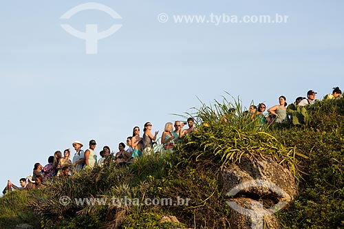  Assunto: Pessoas na Pedra do Arpoador / Local: Ipanema - Rio de Janeiro (RJ) - Brasil / Data: 01/2014 