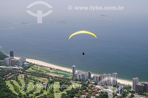  Assunto: Pessoas praticando voo livre na Rampa Pedra Bonita / Local: São Conrado - Rio de Janeiro (RJ) - Brasil / Data: 01/2014 