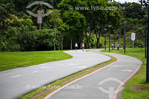  Assunto: Ciclovia no Parque Barigui / Local: Curitiba - Paraná (PR) - Brasil / Data: 12/2013 