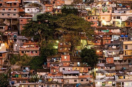  Assunto: Vista da Favela Cerro-Corá logo após deslizamentos de terra / Local: Cosme Velho - Rio de Janeiro (RJ) - Brasil / Data: 07/2010 