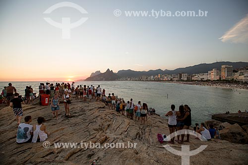  Assunto: Vista do pôr do sol a partir da Pedra do Arpoador / Local: Ipanema - Rio de Janeiro (RJ) - Brasil / Data: 02/2014 