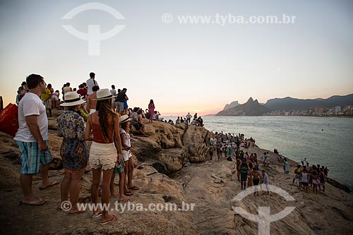  Assunto: Vista do pôr do sol a partir da Pedra do Arpoador / Local: Ipanema - Rio de Janeiro (RJ) - Brasil / Data: 02/2014 