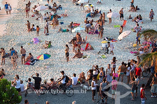  Assunto: Banhistas na Praia do Arpoador / Local: Ipanema - Rio de Janeiro (RJ) - Brasil / Data: 01/2014 