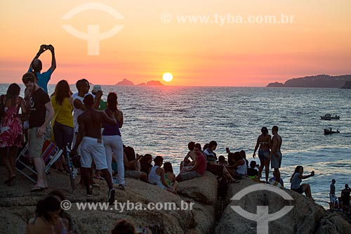  Assunto: Vista do pôr do sol na Pedra do Arpoador / Local: Ipanema - Rio de Janeiro (RJ) - Brasil / Data: 01/2014 