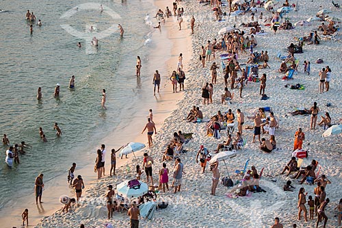  Assunto: Banhistas na Praia do Arpoador / Local: Ipanema - Rio de Janeiro (RJ) - Brasil / Data: 01/2014 