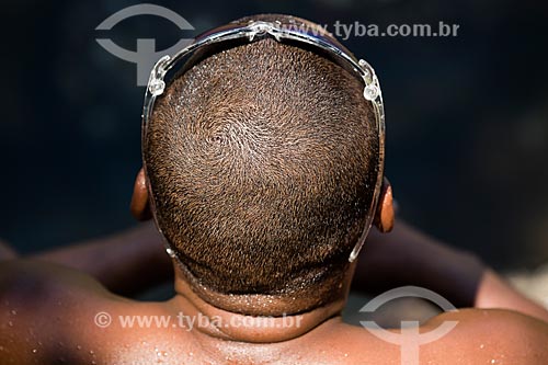  Assunto: Homem com óculos de sol na Praia da Urca / Local: Urca - Rio de Janeiro (RJ) - Brasil / Data: 01/2014 