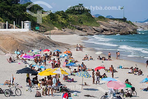  Assunto: Banhistas na Praia do Diabo / Local: Ipanema - Rio de Janeiro (RJ) - Brasil / Data: 01/2014 