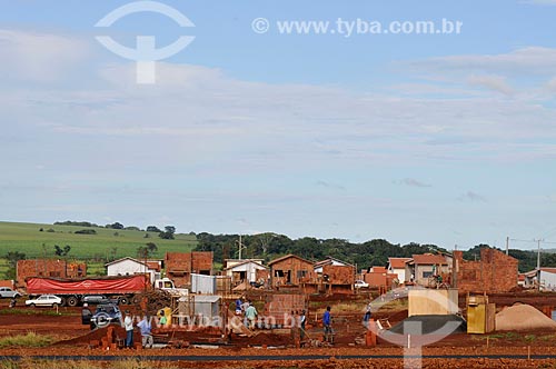  Assunto: Construção de casas populares / Local: Costa Rica - Mato Grosso do Sul (MS) - Brasil / Data: 02/2014 