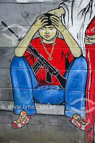  Grafite em muro no Complexo do Alemão  - Rio de Janeiro - Rio de Janeiro - Brasil