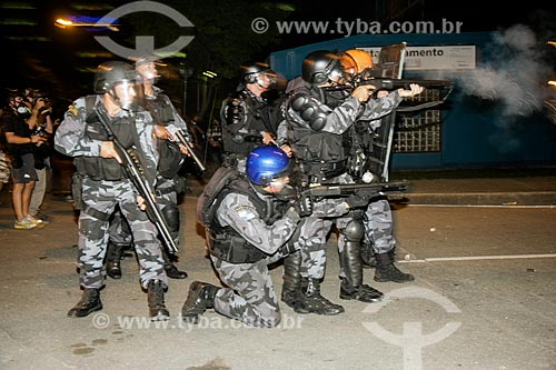  Tropa de choque da Policia Militar próximo à Prefeitura do Rio de Janeiro durante manifestação do Movimento Passe Livre na Avenida Presidente Vargas  - Rio de Janeiro - Rio de Janeiro - Brasil