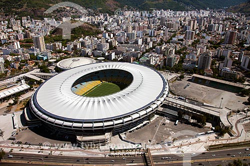  Assunto: Foto aérea do Estádio Jornalista Mário Filho (1950) - também conhecido como Maracanã - com o Ginásio Gilberto Cardoso (1954) - também conhecido como Maracanãzinho / Local: Maracanã - Rio de Janeiro (RJ) - Brasil / Data: 02/2014 