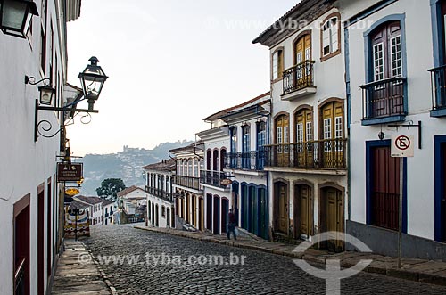  Assunto: Vista da Rua Cláudio Manoel o primeiro prédio à esquerda é do Centro Cultural e Turístico do Sistema FIEMG / Local: Ouro Preto - Minas Gerais (MG) - Brasil / Data: 06/2012 