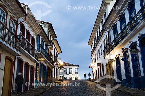  Assunto: Vista noturna da Rua Cláudio Manoel  / Local: Ouro Preto - Minas Gerais (MG) - Brasil / Data: 06/2012 