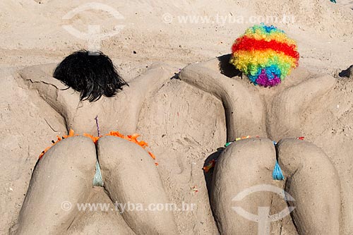  Assunto: Escultura em areia de mulheres de biquíni na Praia de Copacabana / Local: Copacabana - Rio de Janeiro (RJ) - Brasil / Data: 03/2014 