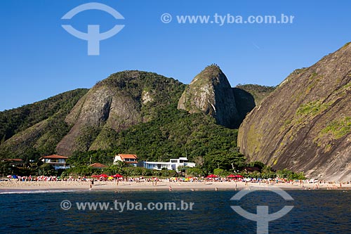  Assunto: Praia de Itacoatiara com a Serra do Alto Mourão ao fundo / Local: Itacoatiara - Niterói - Rio de Janeiro (RJ) - Brasil / Data: 03/2014 