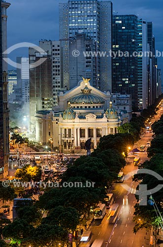  Assunto: Vista do centro da cidade com Theatro Municipal do Rio de Janeiro (1909) / Local: Rio de Janeiro (RJ) - Brasil / Data: 01/2012 