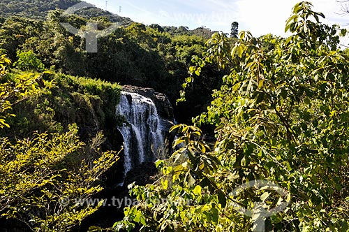  Assunto: Cachoeira Véu de Noiva no Ribeirão das Antas / Local: Poços de Caldas - Minas Gerais (MG) - Brasil / Data: 04/2014 