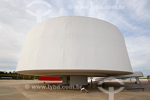  Assunto: Museu de Arte Contemporânea (2006) - parte do Centro Cultural Oscar Niemeyer / Local: Goiânia - Goiás (GO) - Brasil / Data: 05/2014 