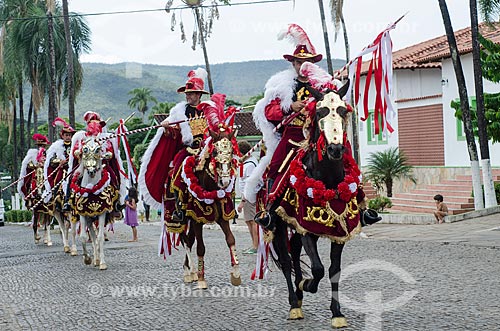  Assunto: Cavaleiros mouros desfilando na rua / Local: Pirenópolis - Goiás (GO) - Brasil / Data: 05/2012 