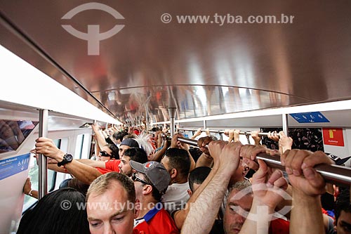  Assunto: Torcedores do Chile no interior de metrô indo ao jogo entre Espanha x Chile / Local: Rio de Janeiro (RJ) - Brasil / Data: 06/2014 