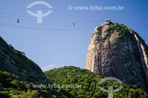  Assunto: Bondinho fazendo a travessia entre o Morro da Urca e o Pão de Açúcar / Local: Urca - Rio de Janeiro (RJ) - Brasil / Data: 05/2014 