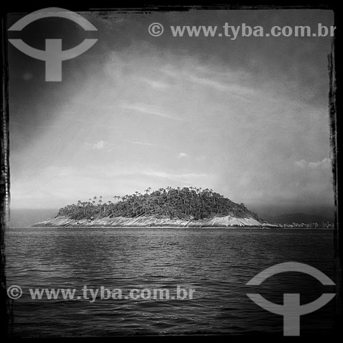  Assunto: Vista da Ilha Palmas a partir da Praia de Ipanema - foto feita com IPhone / Local: Ipanema - Rio de Janeiro (RJ) - Brasil / Data: 12/2013 
