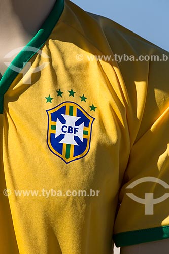  Detalhe de manequim com a camisa da Seleção Brasileira em manifestação contra os gastos da Copa do Mundo na Praia de Copacabana  - Rio de Janeiro - Rio de Janeiro (RJ) - Brasil