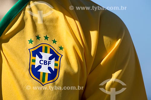  Detalhe de manequim com a camisa da Seleção Brasileira em manifestação contra os gastos da Copa do Mundo na Praia de Copacabana  - Rio de Janeiro - Rio de Janeiro (RJ) - Brasil