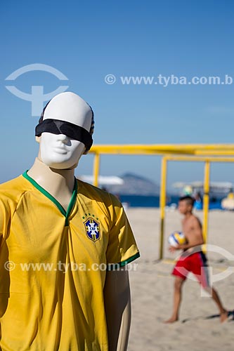  Manifestação contra os gastos da Copa do Mundo na Praia de Copacabana realizada pela ONG Rio de Paz  - Rio de Janeiro - Rio de Janeiro (RJ) - Brasil