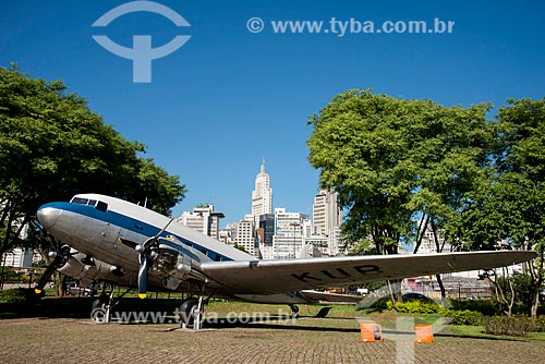  Avião DC 3 no Espaço Catavento Cultural e Educacional - Palácio da Indústrias  - São Paulo - São Paulo (SP) - Brasil