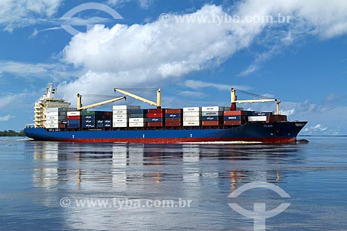  Navio cargueiro no Rio Amazonas nos arredores de Manaus  - Manaus - Amazonas (AM) - Brasil